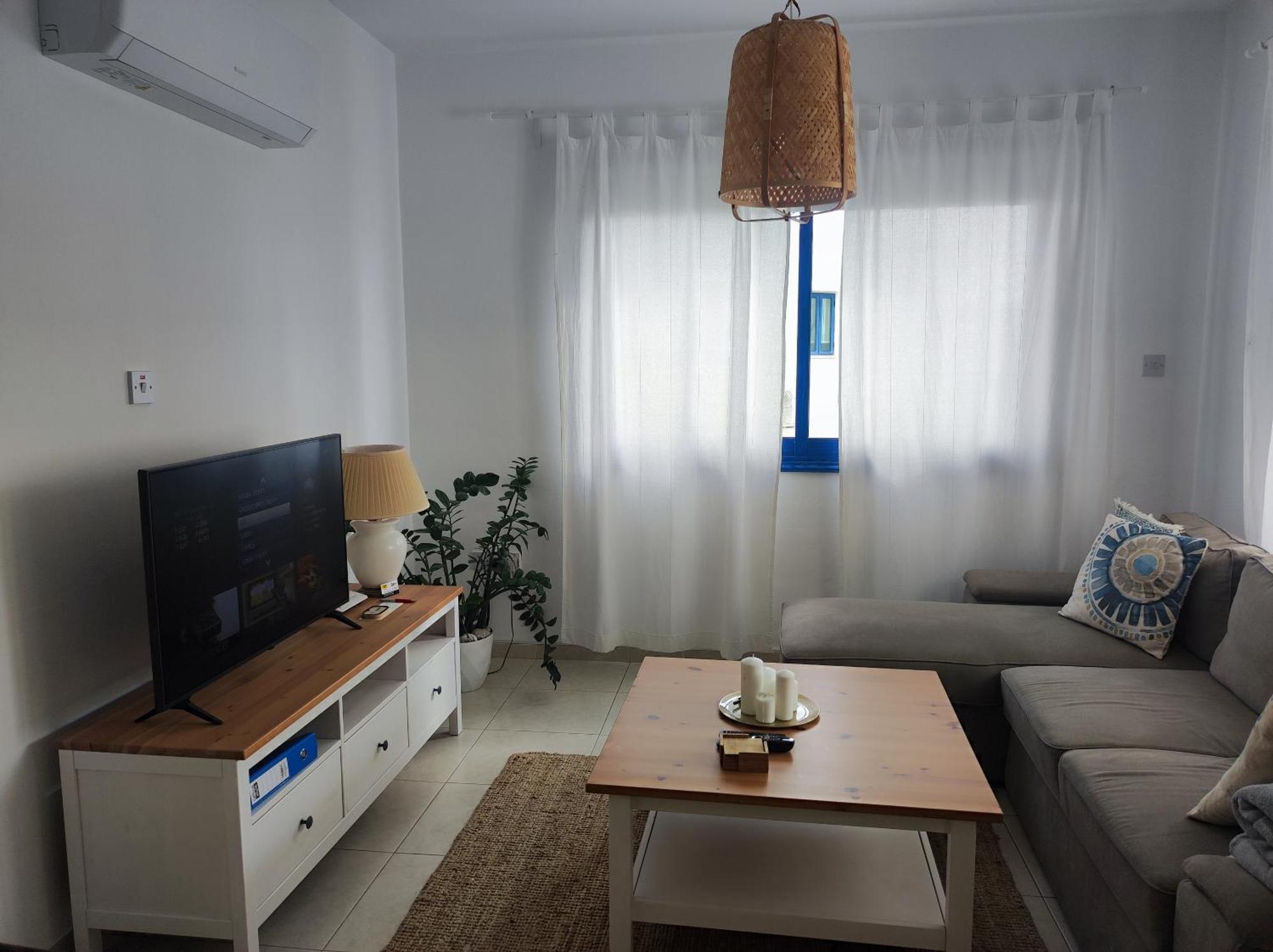 Marina Gardens Apartment Пафос Екстериор снимка